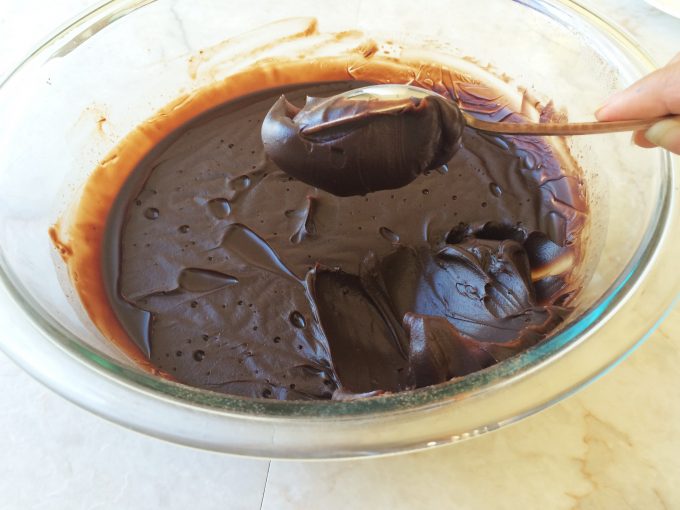 chocolate ganache for piping and decorating cake whipped glaze