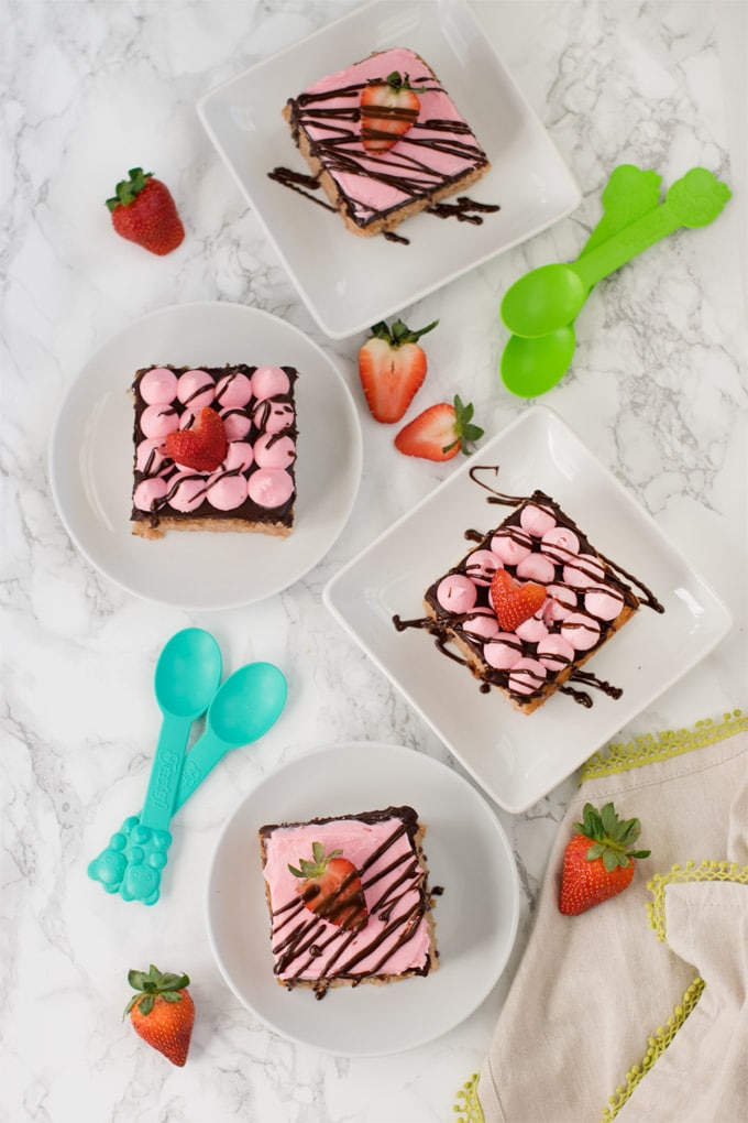 #eggless-strawberry-cake