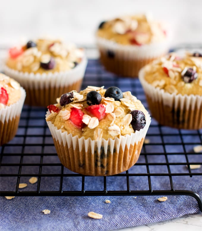 vegan-berry-breakfast-muffins
