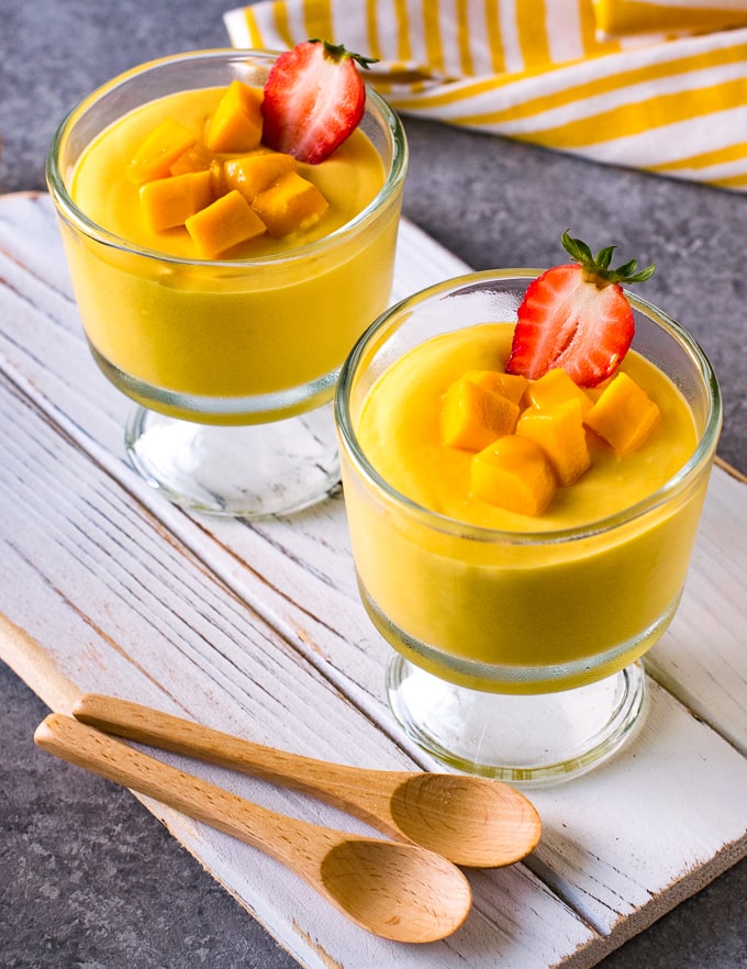 Easy mango mousse without gelatin