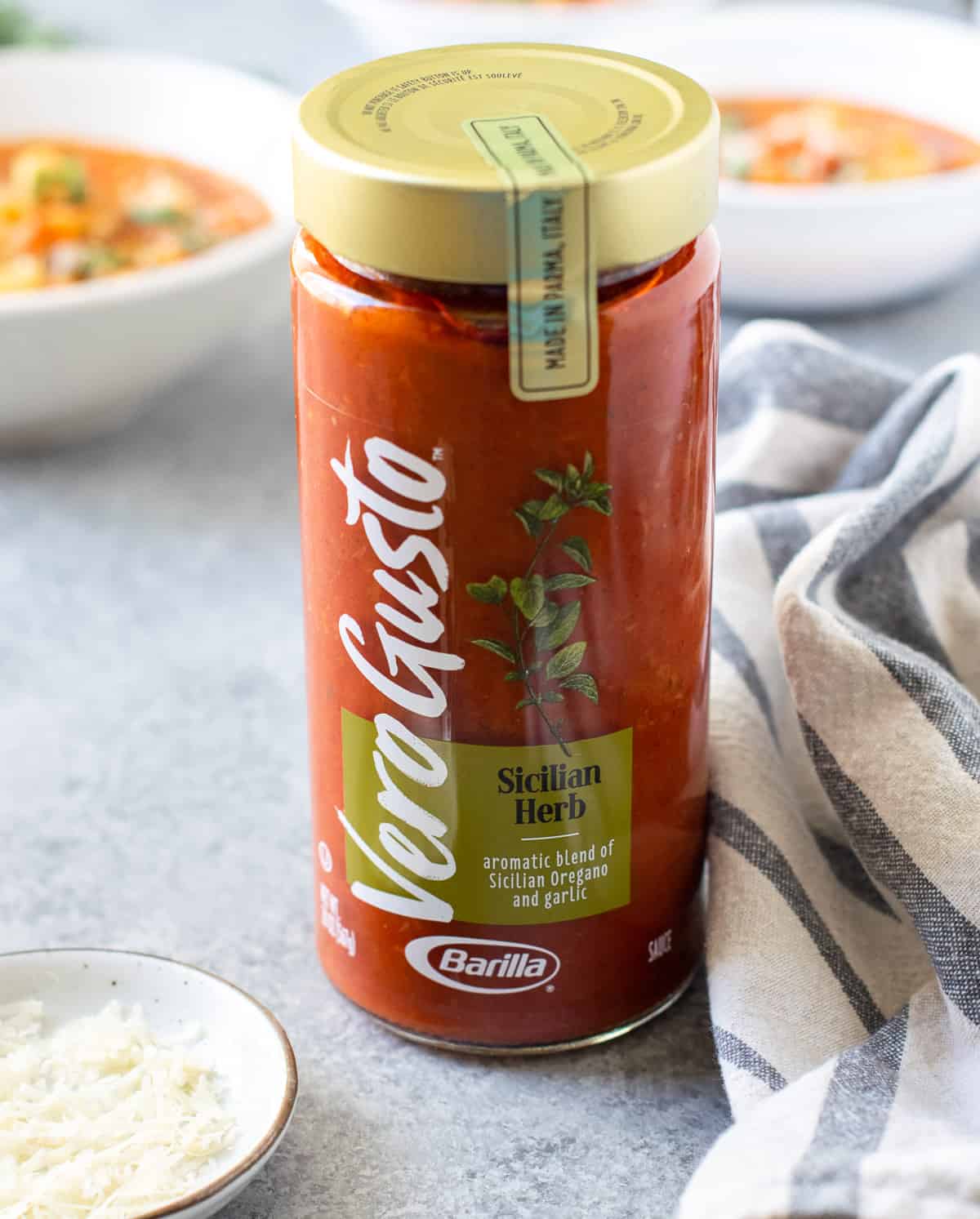 Vero Gusto Pasta Sauce Jar with a napkin on the side