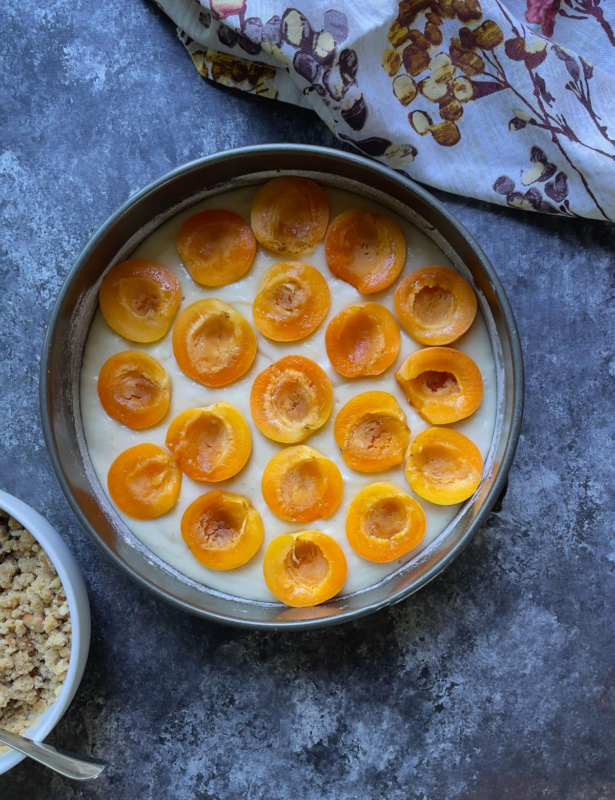 Apricots topped on the cake batter
